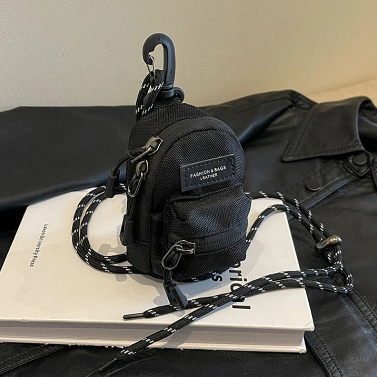 Mini Bolsa Porta-Moedas com Alça para Celular, Chaves e Fones