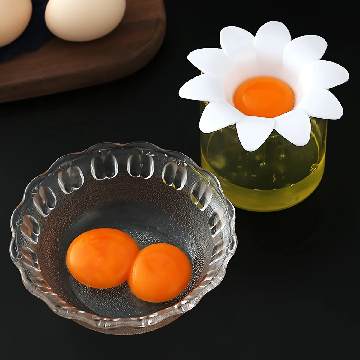 1pc/ Cute Flower Design Egg White Yolk Separator Kitchen Gadgets Baking Tools Egg Extractor