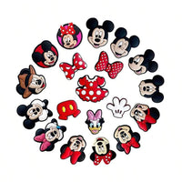 Kit com 19 Pingentes Mickey para Crocs e Sandálias
