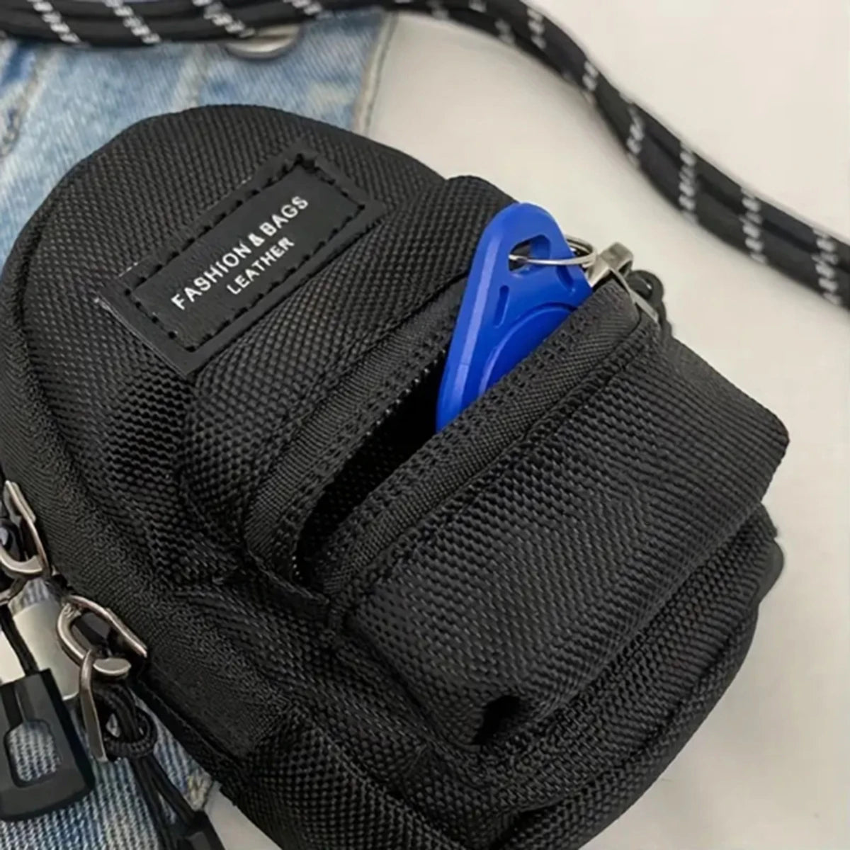 Mini Bolsa Porta-Moedas com Alça para Celular, Chaves e Fones