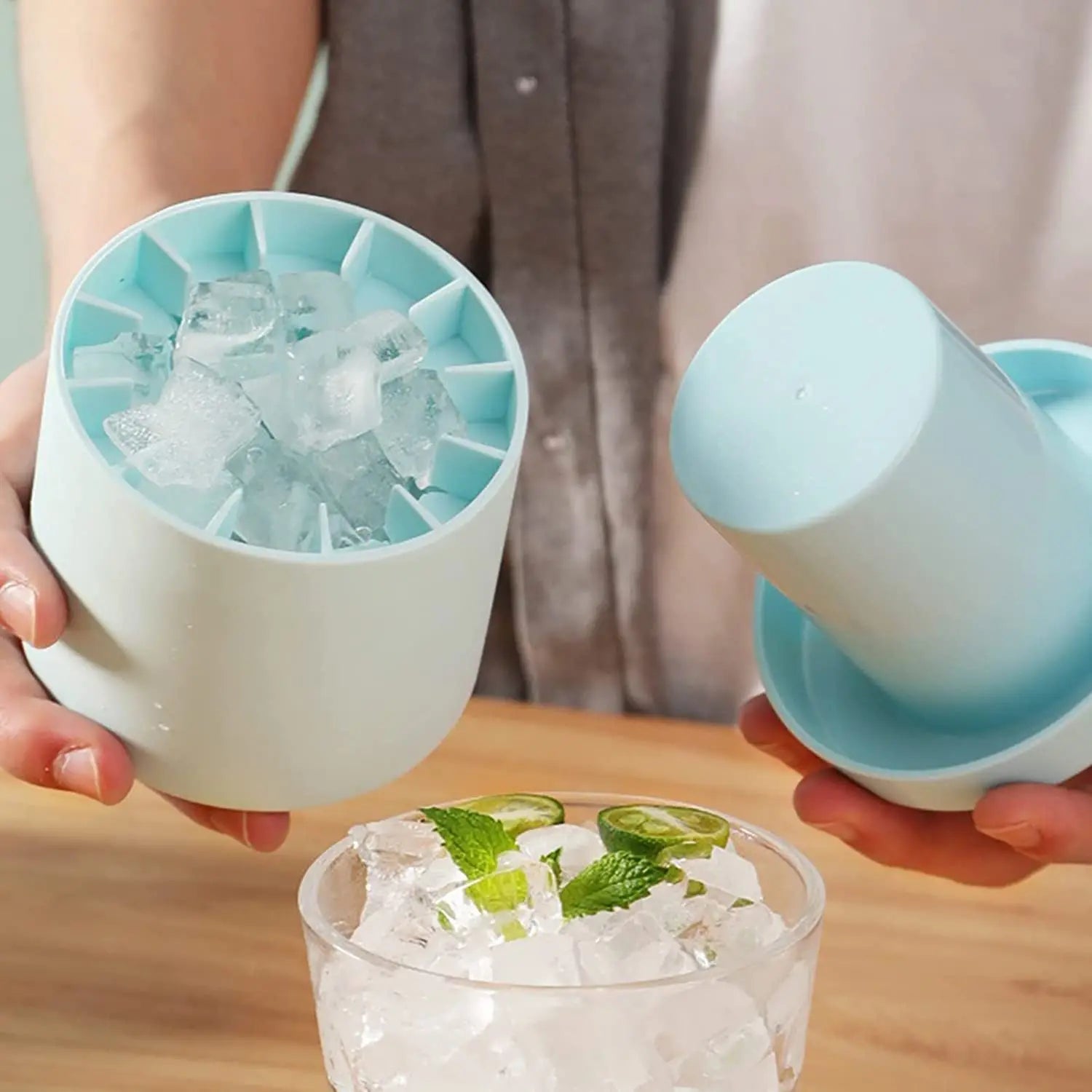 Forma de Gelo em Silicone com Reservatório