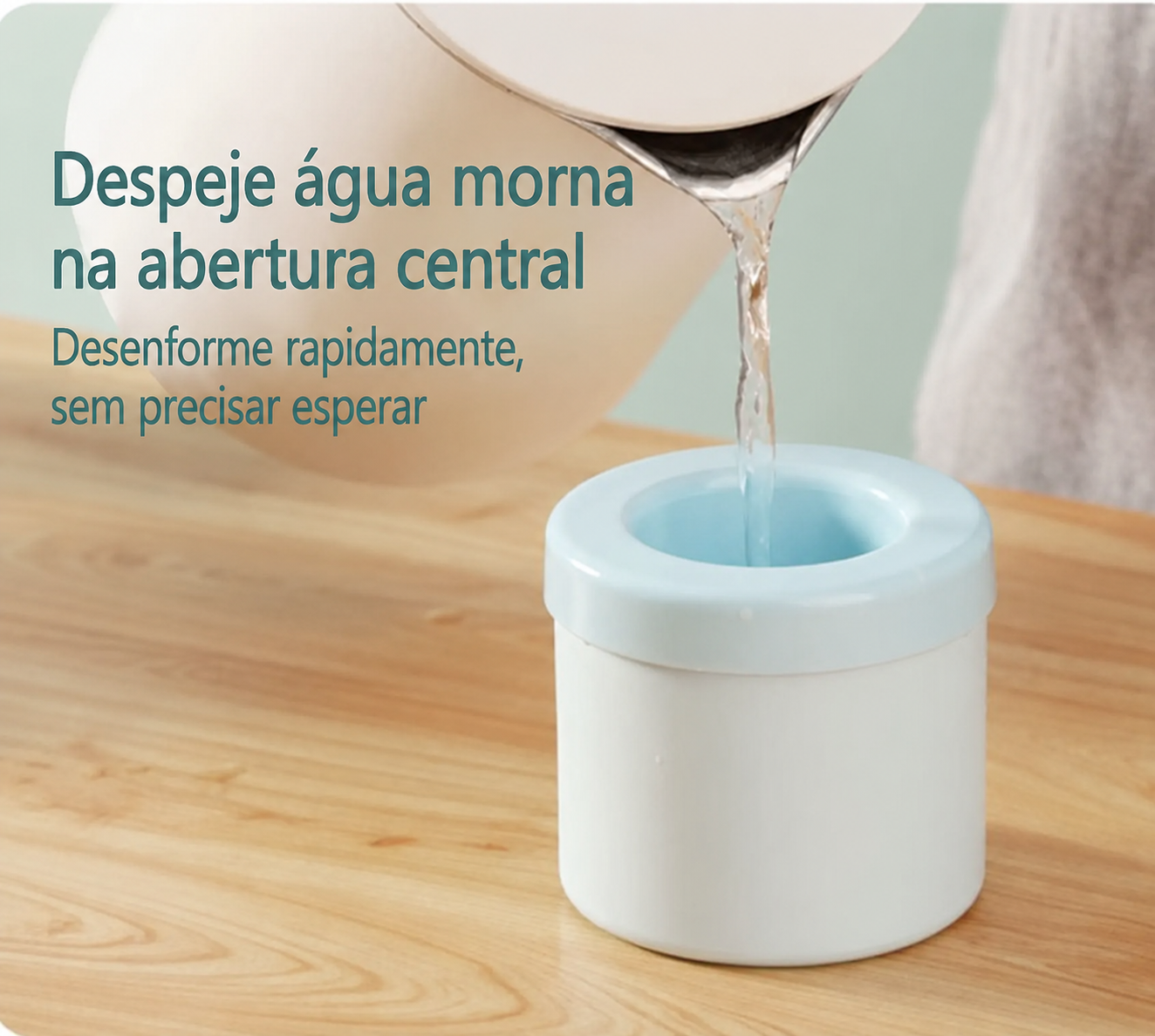 Forma de Gelo em Silicone com Reservatório